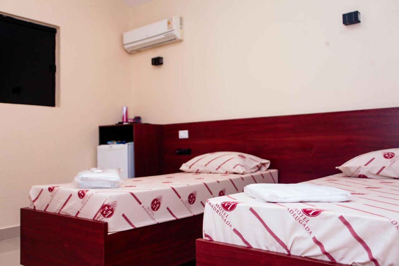 איטו Hotel E Motel Madrugada מראה חיצוני תמונה