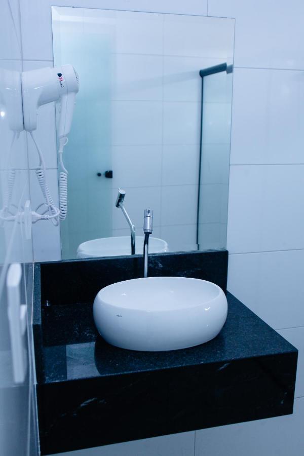 איטו Hotel E Motel Madrugada מראה חיצוני תמונה