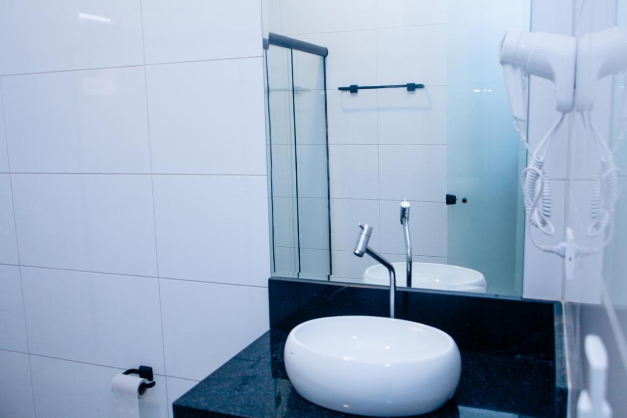 איטו Hotel E Motel Madrugada מראה חיצוני תמונה